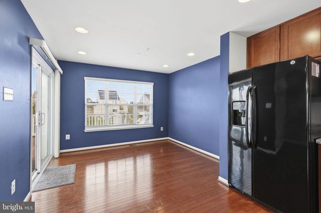 8441 STANSBURY LAKE DR, Baltimore, MD 21222