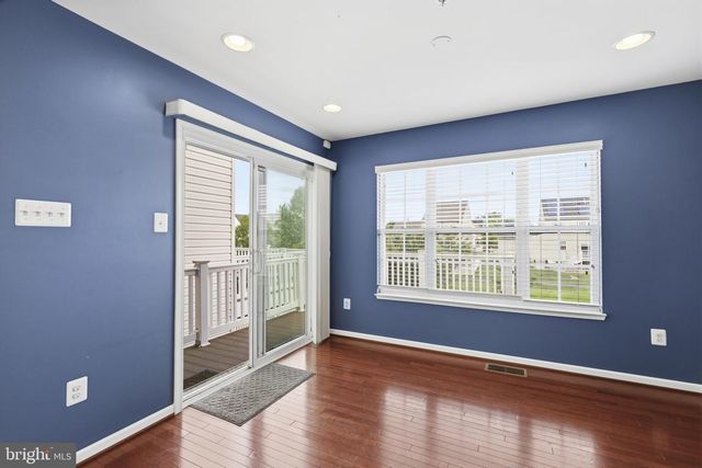 8441 STANSBURY LAKE DR, Baltimore, MD 21222