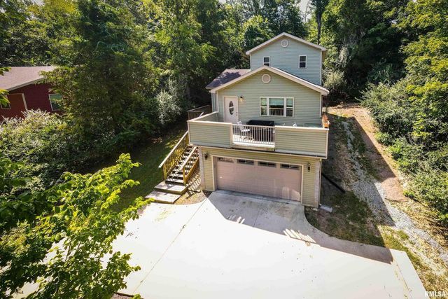 701 E CAMPUS Drive, Carbondale, IL 62901