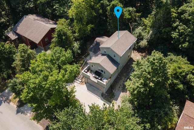 701 E CAMPUS Drive, Carbondale, IL 62901