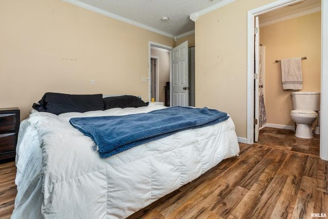 701 E CAMPUS Drive, Carbondale, IL 62901