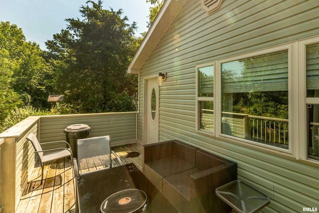 701 E CAMPUS Drive, Carbondale, IL 62901