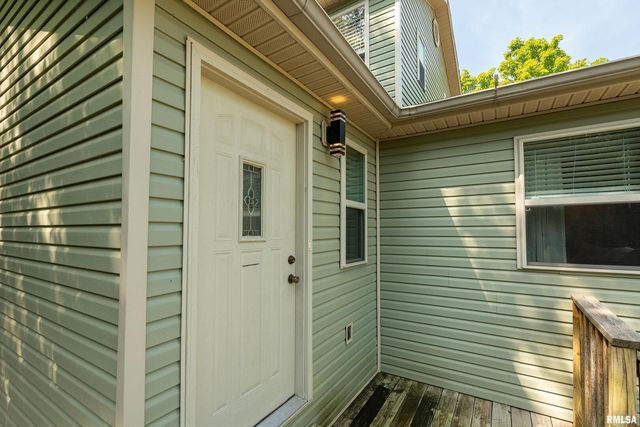 701 E CAMPUS Drive, Carbondale, IL 62901