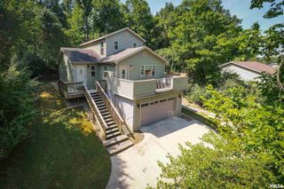 701 E CAMPUS Drive, Carbondale, IL 62901