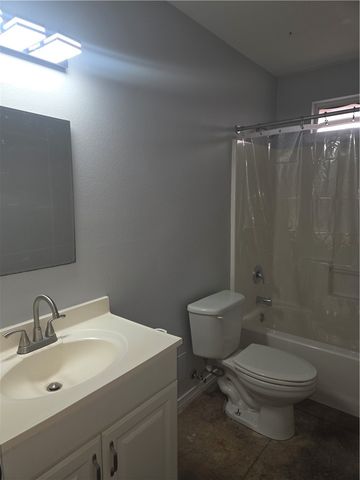 3001 Lewis St C, Corpus Christi, TX 78404