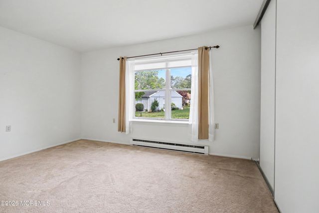 943 Liverpool Circle B, Manchester, NJ 08759