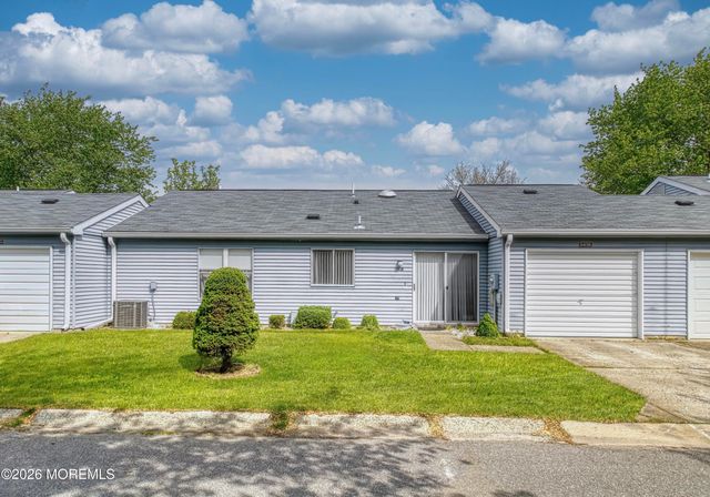 943 Liverpool Circle B, Manchester, NJ 08759