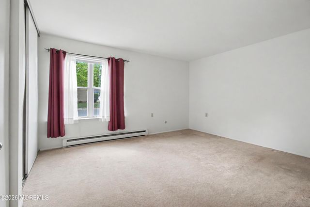 943 Liverpool Circle B, Manchester, NJ 08759