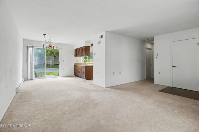 943 Liverpool Circle B, Manchester, NJ 08759