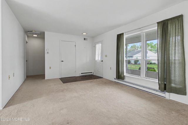 943 Liverpool Circle B, Manchester, NJ 08759