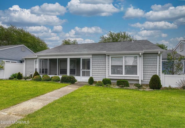 943 Liverpool Circle B, Manchester, NJ 08759