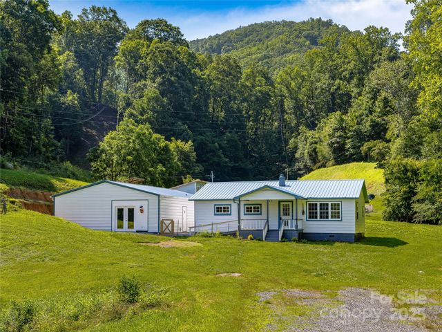 471 Claude Cook Road, Sylva, NC 28779