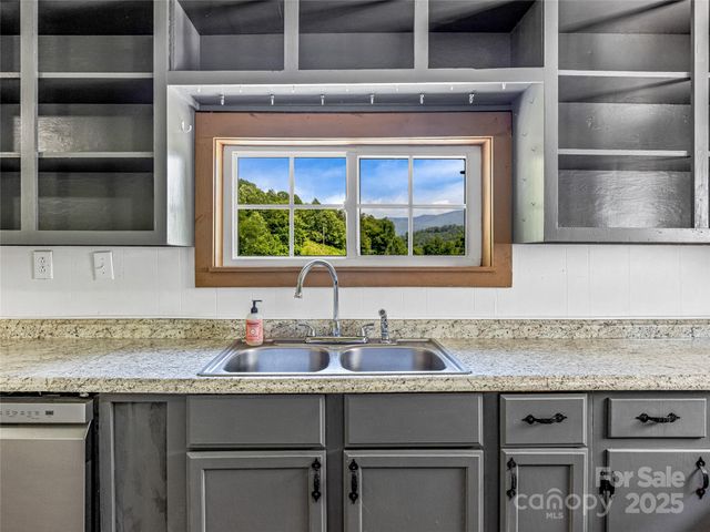 471 Claude Cook Road, Sylva, NC 28779