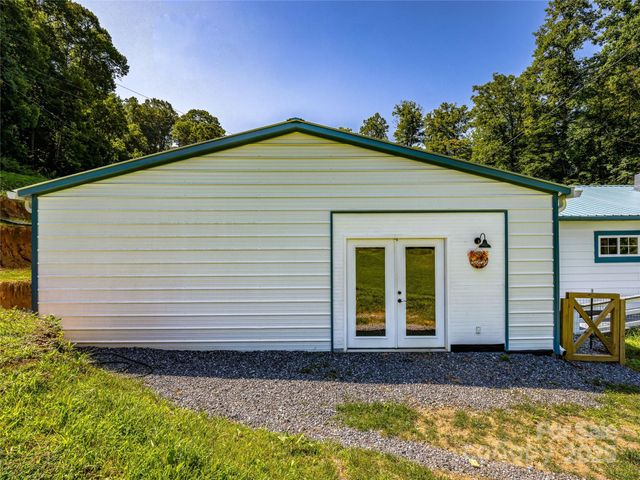 471 Claude Cook Road, Sylva, NC 28779