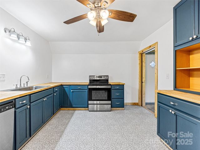 471 Claude Cook Road, Sylva, NC 28779