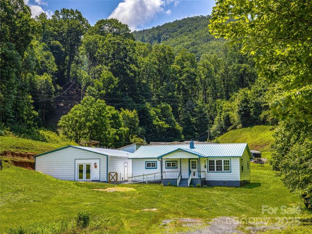 471 Claude Cook Road, Sylva, NC 28779