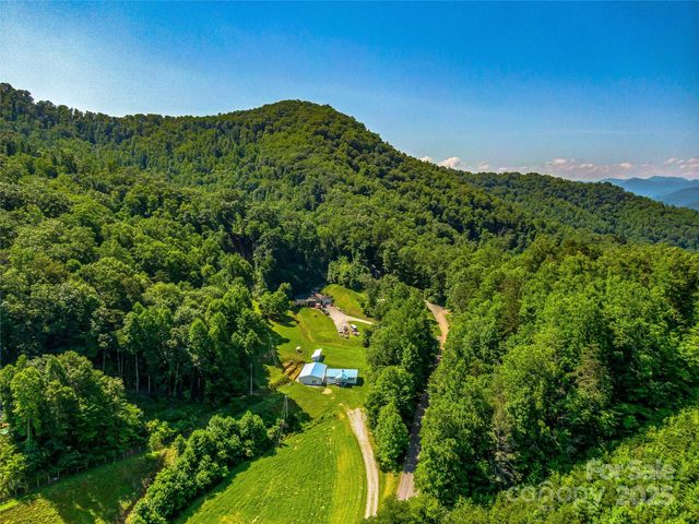 471 Claude Cook Road, Sylva, NC 28779