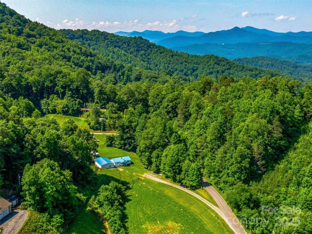 471 Claude Cook Road, Sylva, NC 28779