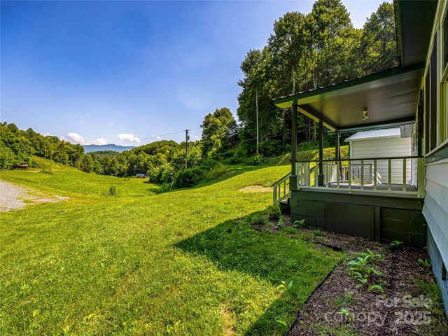 471 Claude Cook Road, Sylva, NC 28779