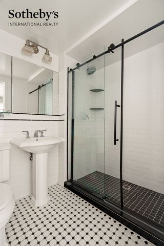 300 W 135th St Apt 10H, New York City, NY 10030