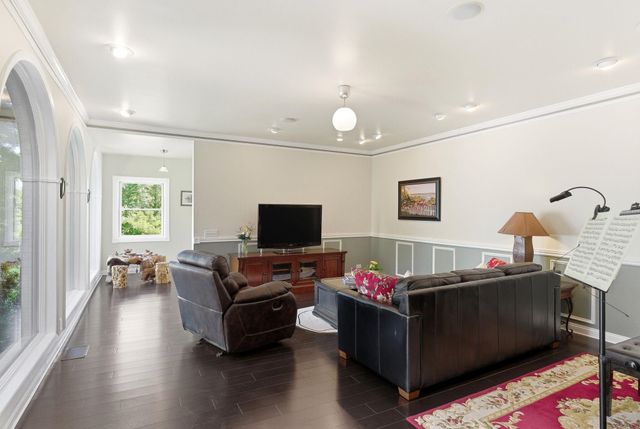 15 Chardonnay Terrace, Bedford, NH 03110