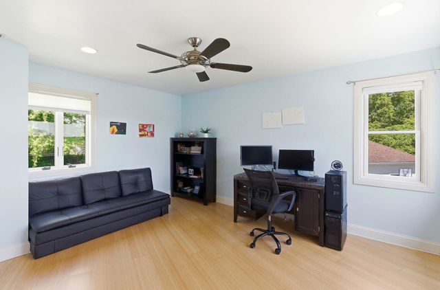 15 Chardonnay Terrace, Bedford, NH 03110