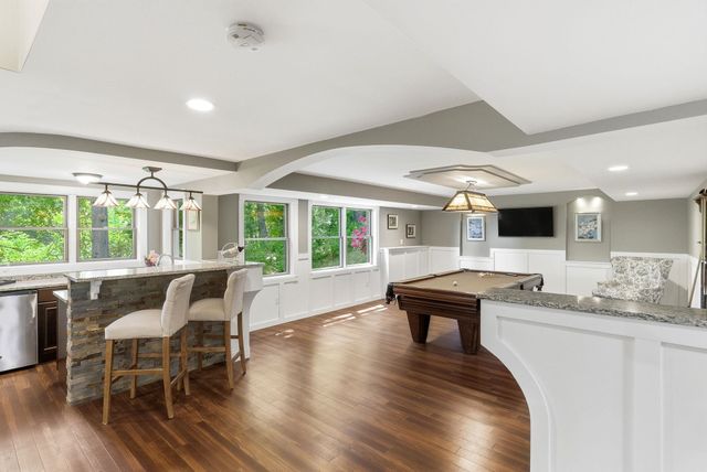 15 Chardonnay Terrace, Bedford, NH 03110