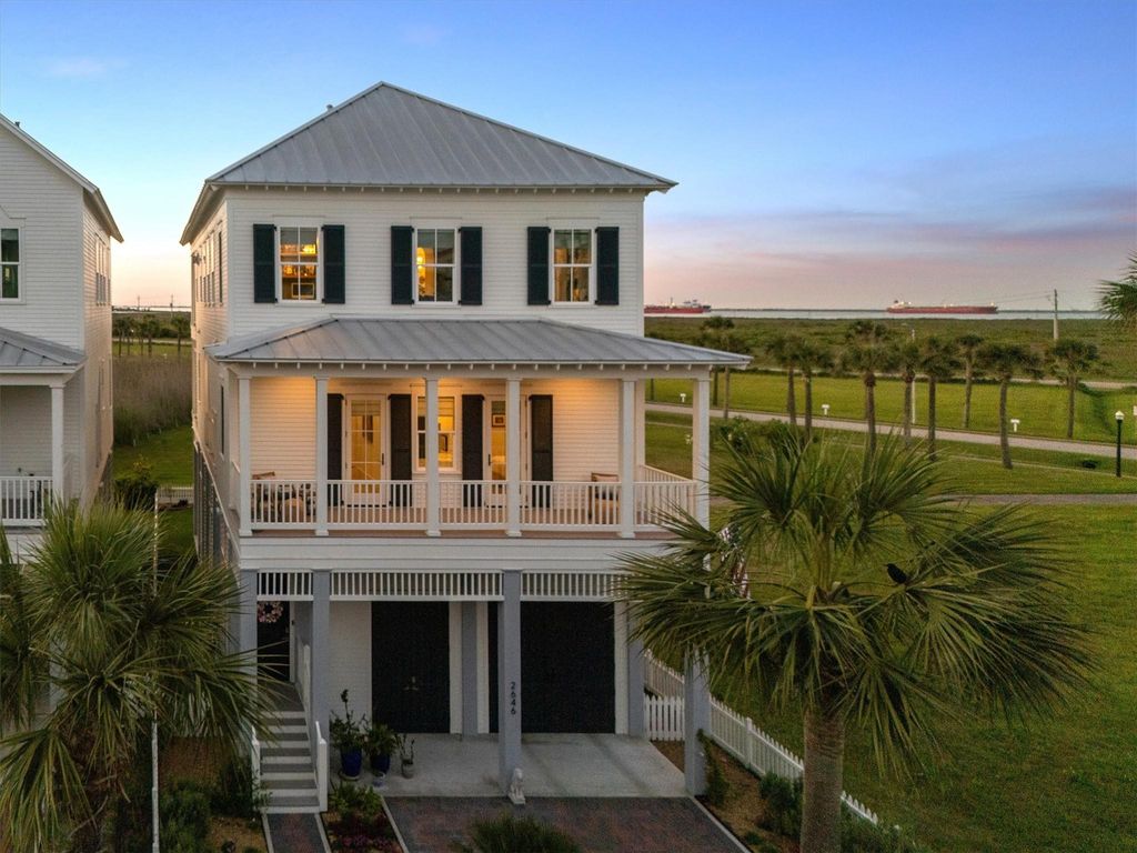 2646 E Seaside Drive, Galveston, TX 77550