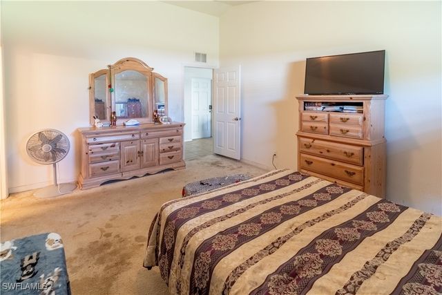 1045 NE 2nd ST, Cape Coral, FL 33909