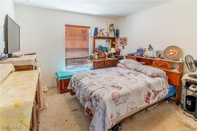 1045 NE 2nd ST, Cape Coral, FL 33909