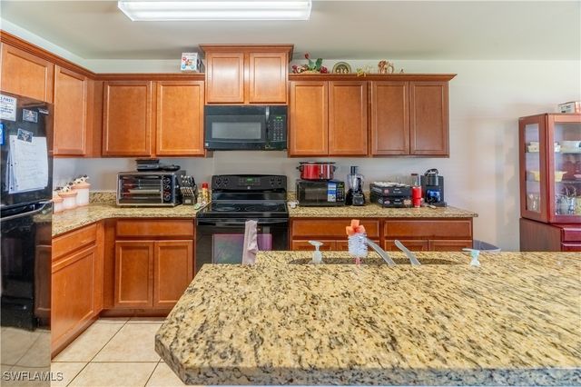 1045 NE 2nd ST, Cape Coral, FL 33909