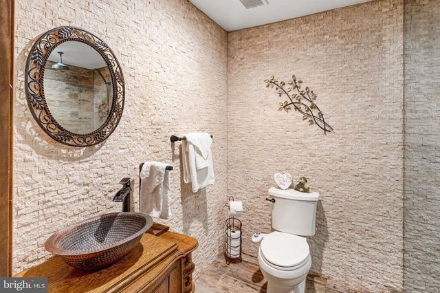 9808 EVANS FORD RD, Manassas, VA 20111