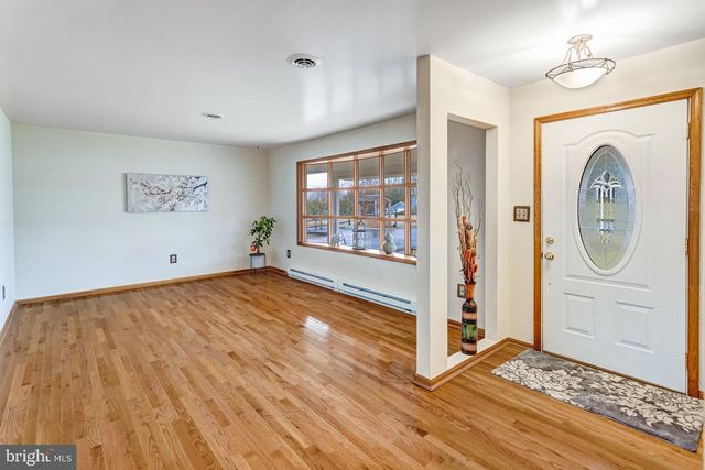 9808 EVANS FORD RD, Manassas, VA 20111