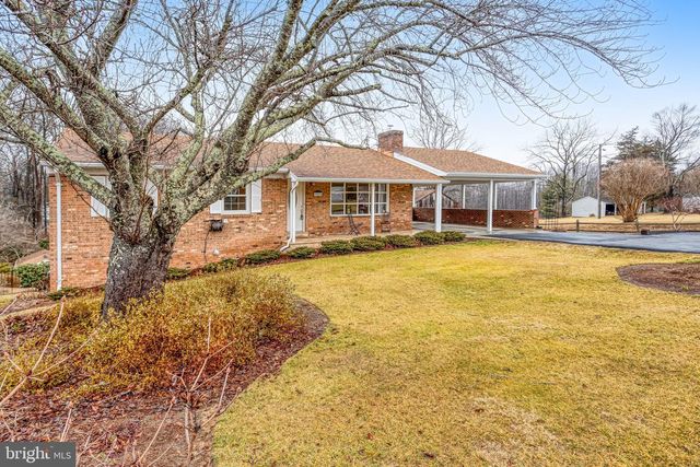 9808 EVANS FORD RD, Manassas, VA 20111