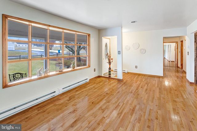 9808 EVANS FORD RD, Manassas, VA 20111