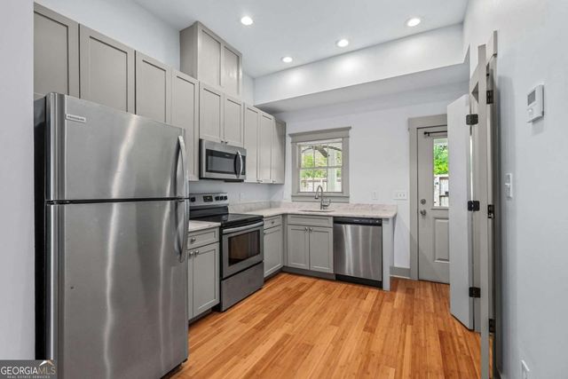 514 E Hall Street, Savannah, GA 31401