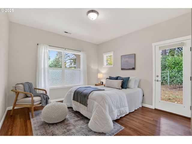 9372 Se BLUE JAY Ln, Boring, OR 97009