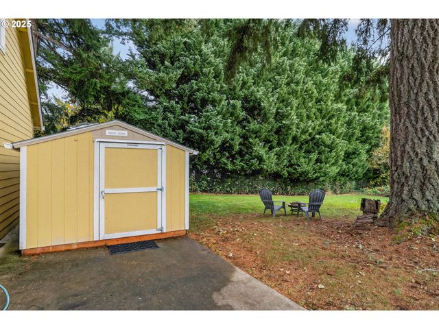 9372 Se BLUE JAY Ln, Boring, OR 97009