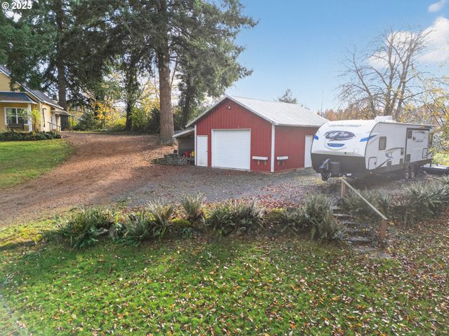 9372 Se BLUE JAY Ln, Boring, OR 97009