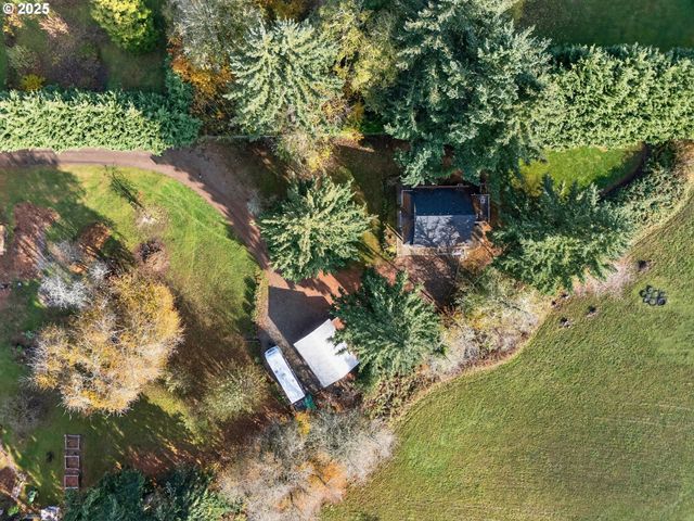 9372 Se BLUE JAY Ln, Boring, OR 97009