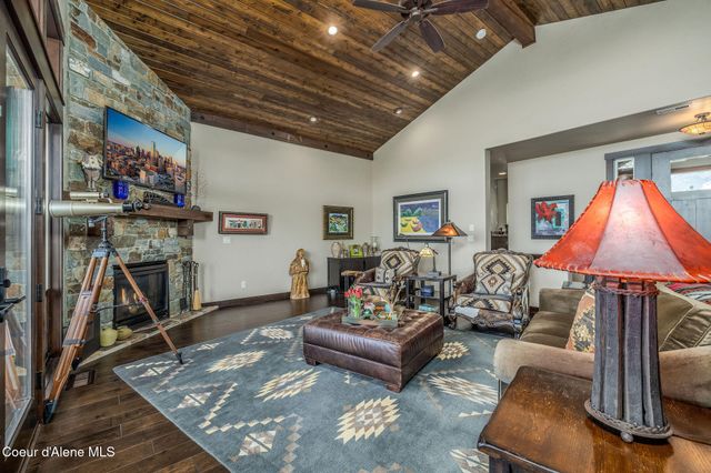 2066 S Espinazo Dr, Coeur D'alene, ID 83814