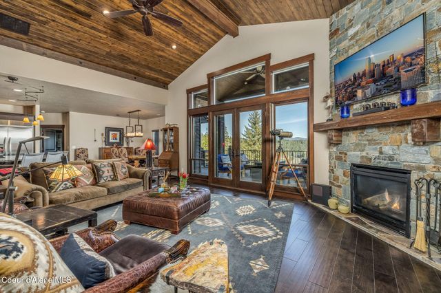 2066 S Espinazo Dr, Coeur D'alene, ID 83814