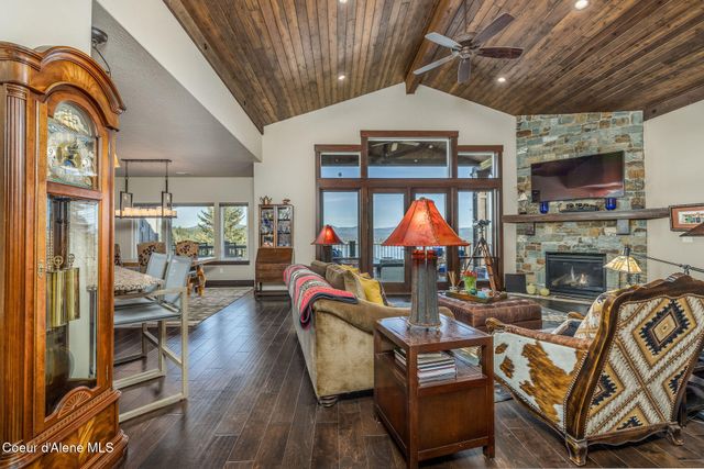 2066 S Espinazo Dr, Coeur D'alene, ID 83814