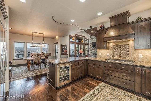 2066 S Espinazo Dr, Coeur D'alene, ID 83814