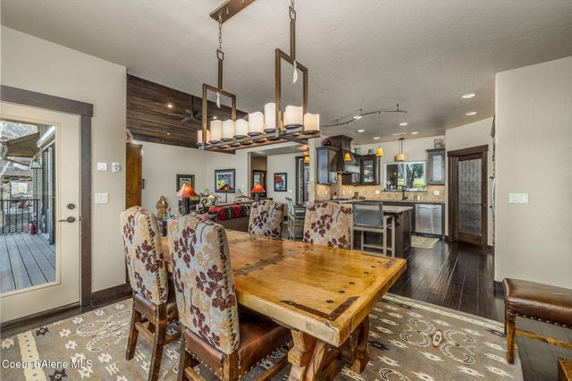 2066 S Espinazo Dr, Coeur D'alene, ID 83814