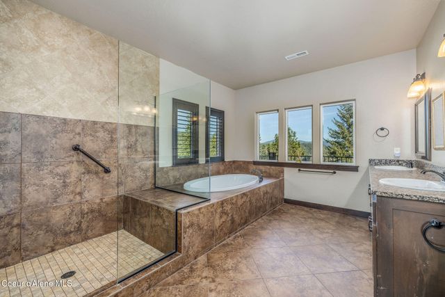 2066 S Espinazo Dr, Coeur D'alene, ID 83814
