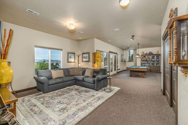 2066 S Espinazo Dr, Coeur D'alene, ID 83814