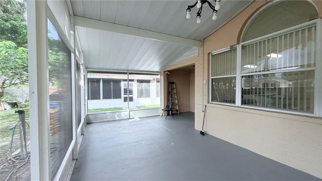 10216 OASIS PALM DRIVE, Tampa, FL 33615