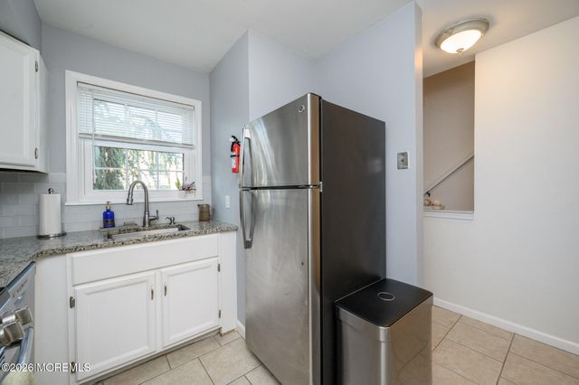 7 King Charles Court, Englishtown, NJ 07726