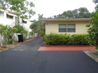 3800 SW 2nd Court 1-6, Fort Lauderdale, FL 33312